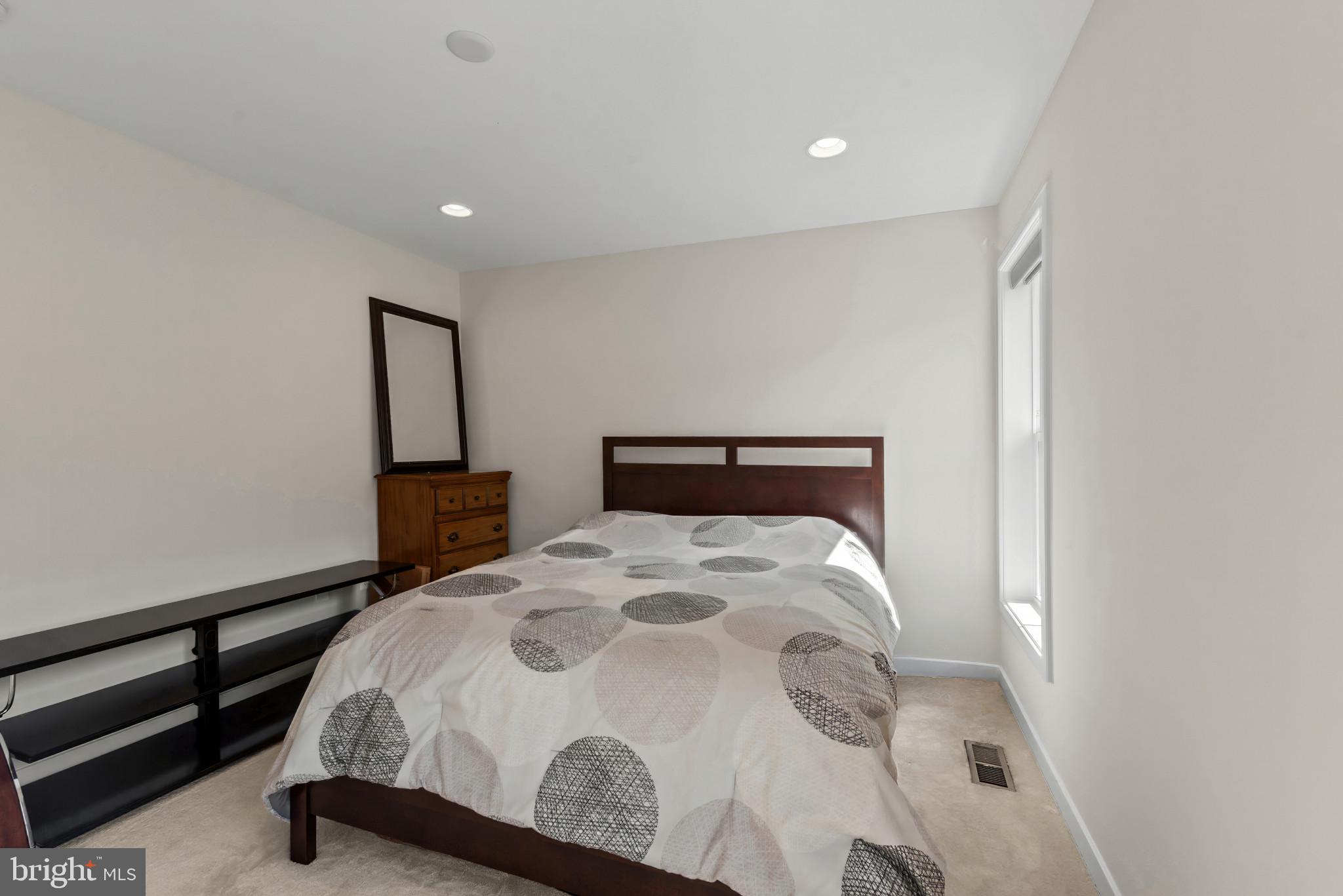 12613 Macaulay Street Silver Spring, MD 20906 - Photo 24 of 48