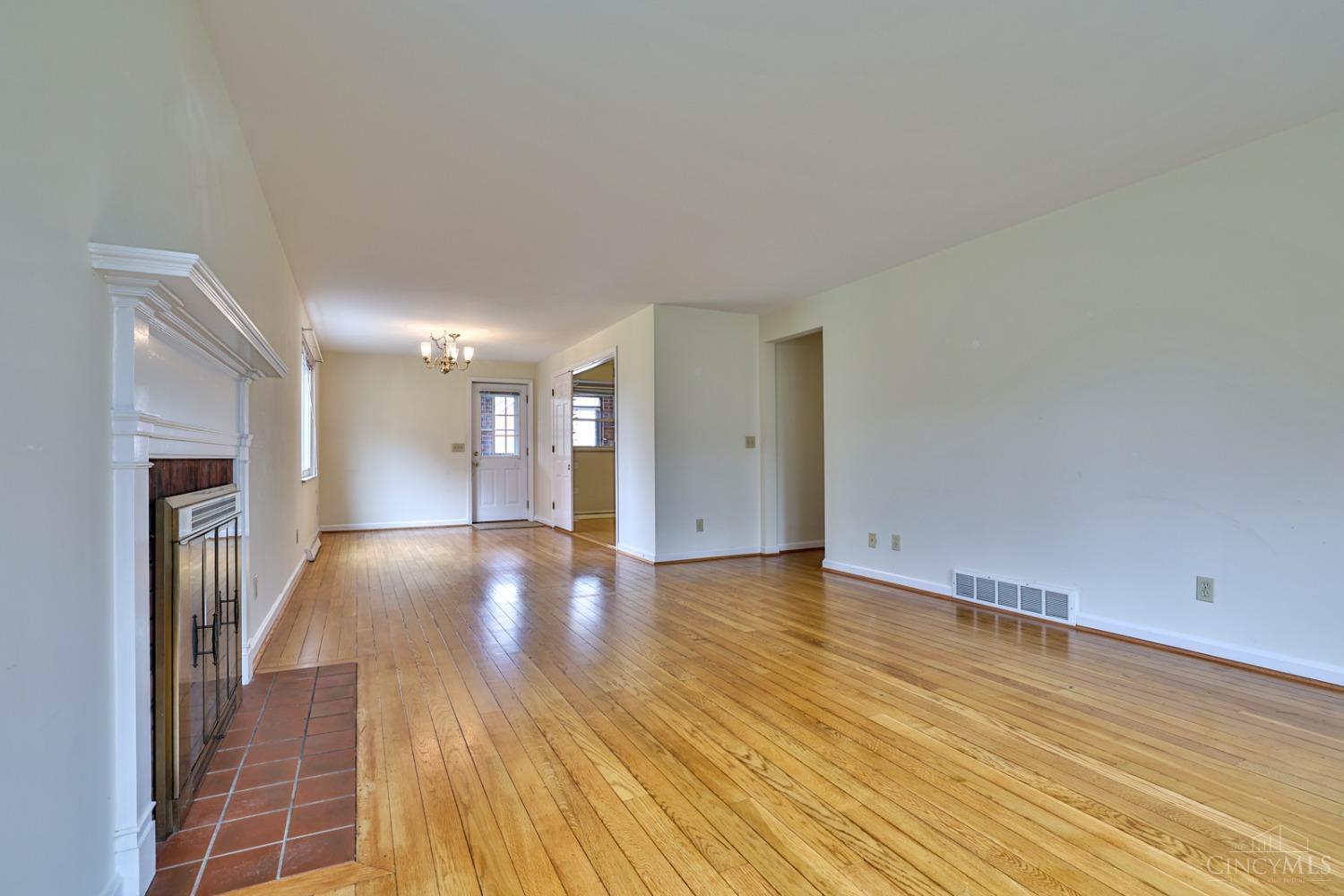 7900 Cooper Road Montgomery, OH 45242 - Photo 7 of 29