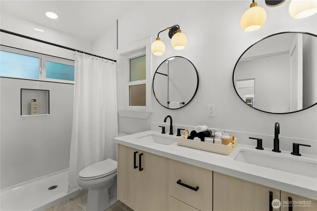 $725,000 | 9735 Evanston Avenue North, Seattle, WA 98103