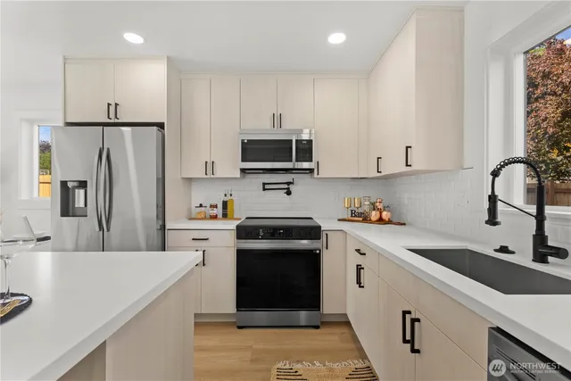 $725,000 | 9735 Evanston Avenue North, Seattle, WA 98103