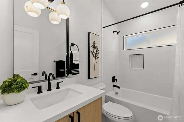 $725,000 | 9735 Evanston Avenue North, Seattle, WA 98103