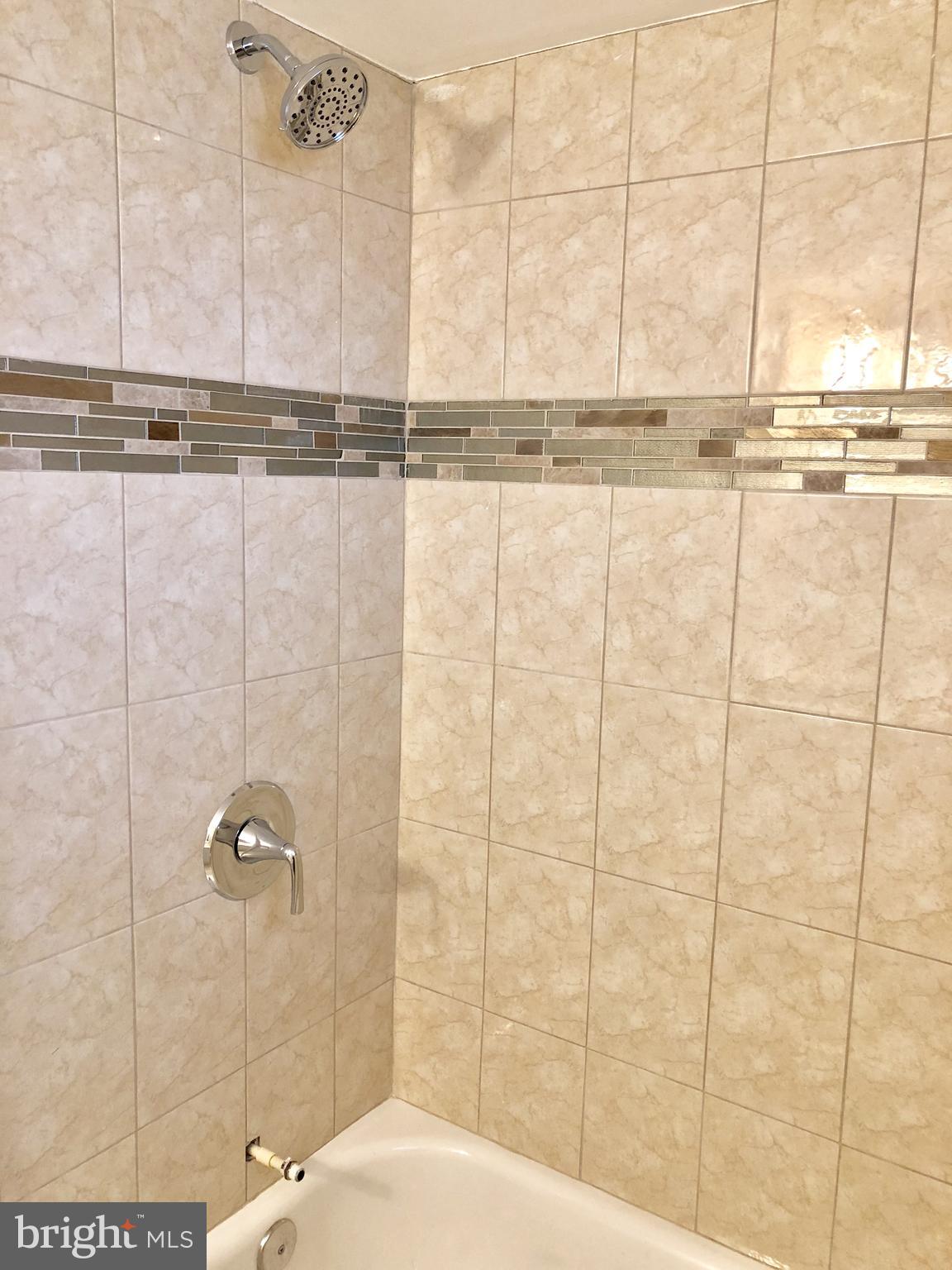 1915 Northbourne Road Baltimore, MD 21239 - Photo 21 of 22 Bath