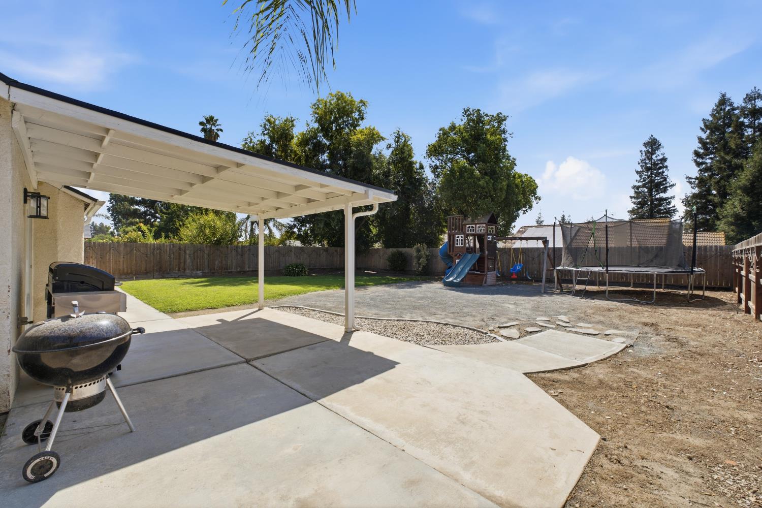 351 West Stanley Avenue Reedley, CA 93654 - Photo 33 of 42 Gallery Image 33