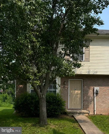 $1,650 | 426 Ridgefield Avenue, Stephens City, VA 22655