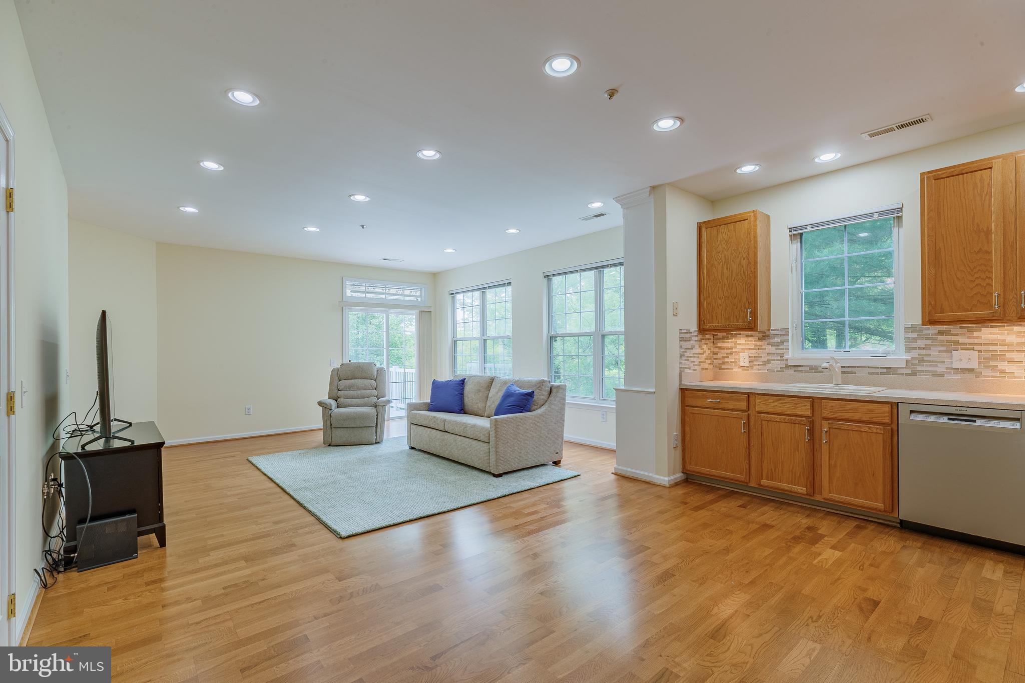 1549 Nicklaus Drive Springfield, PA 19064 - Photo 14 of 45 Grand Room