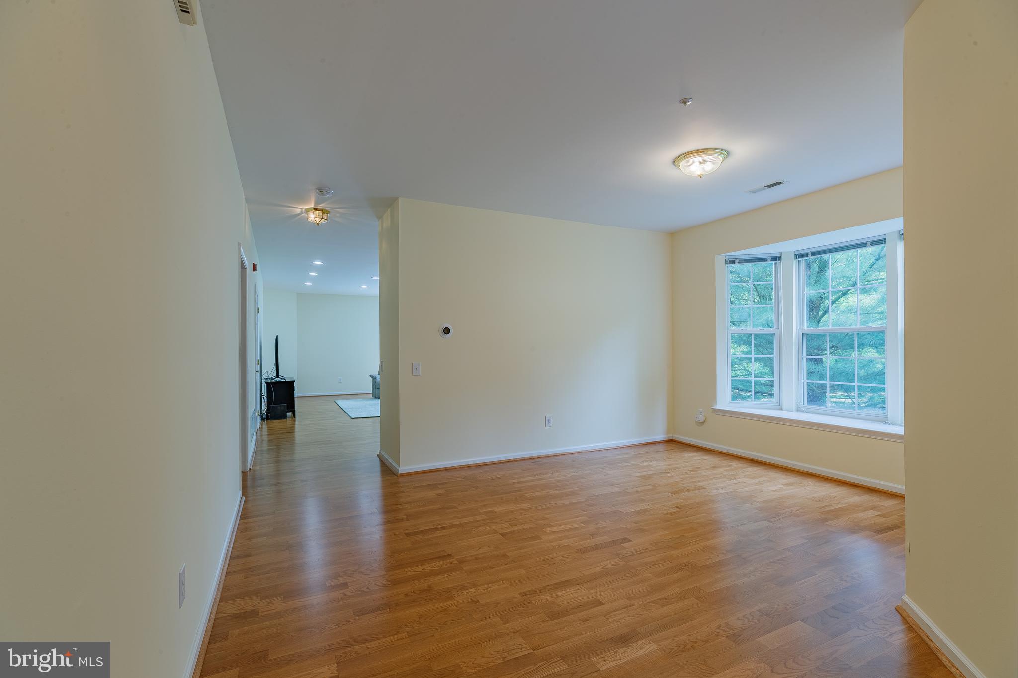 1549 Nicklaus Drive Springfield, PA 19064 - Photo 20 of 45 Laminant Wood Flooring