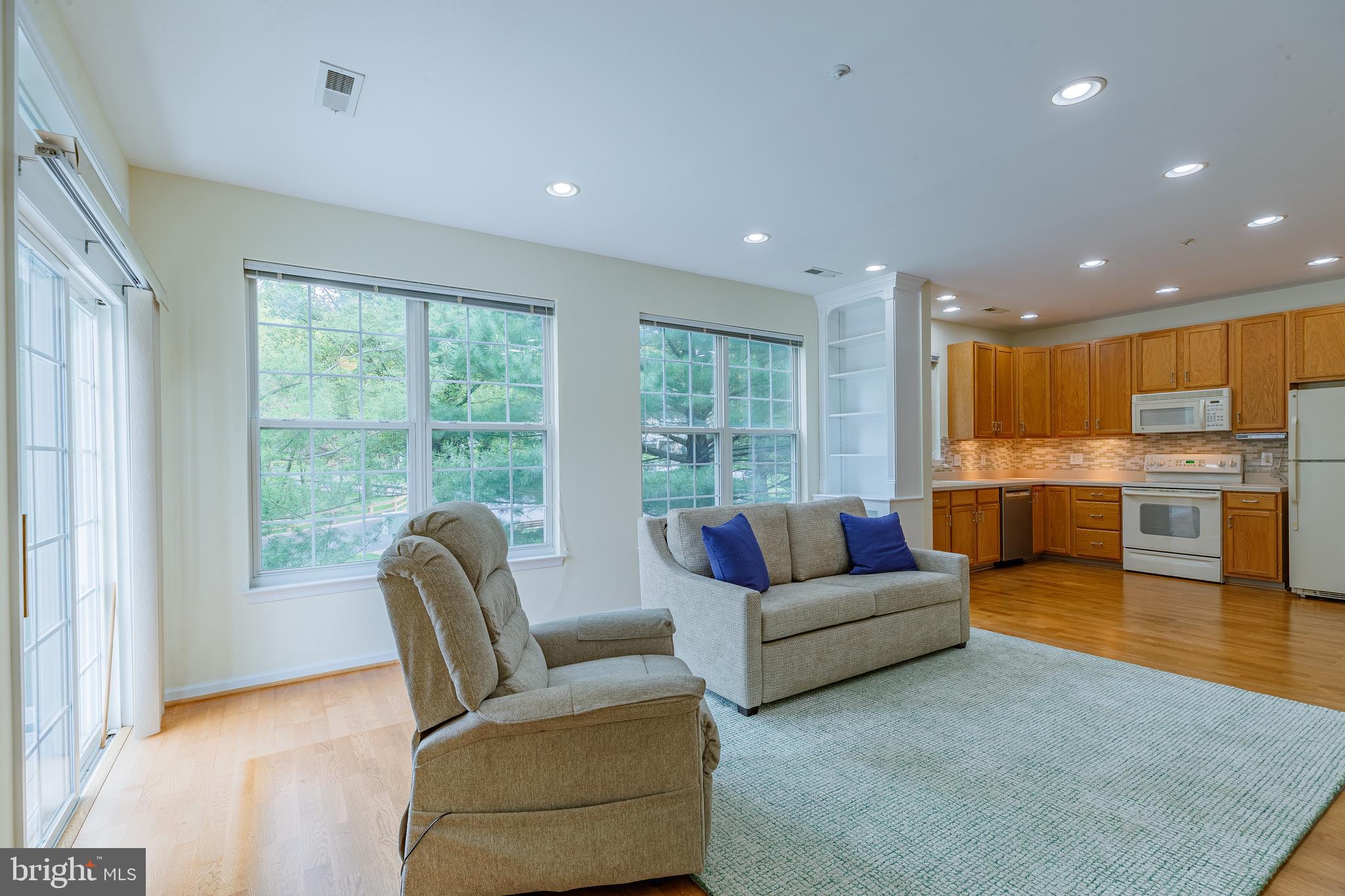 1549 Nicklaus Drive Springfield, PA 19064 - Photo 23 of 45 Comfortable and Relaxing. Custom Bookcase