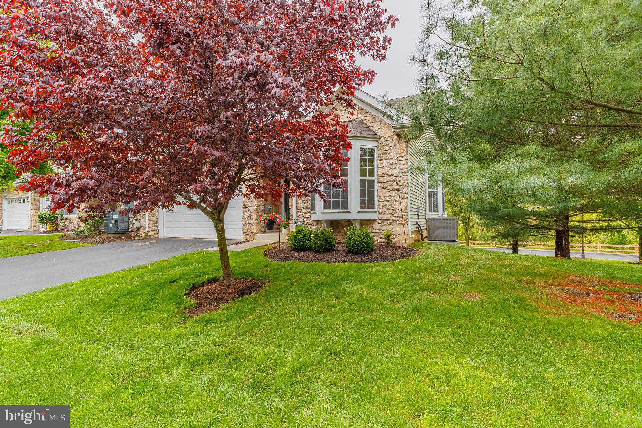 1549 Nicklaus Drive Springfield, PA 19064 - Photo 4 of 45 Rare corner property