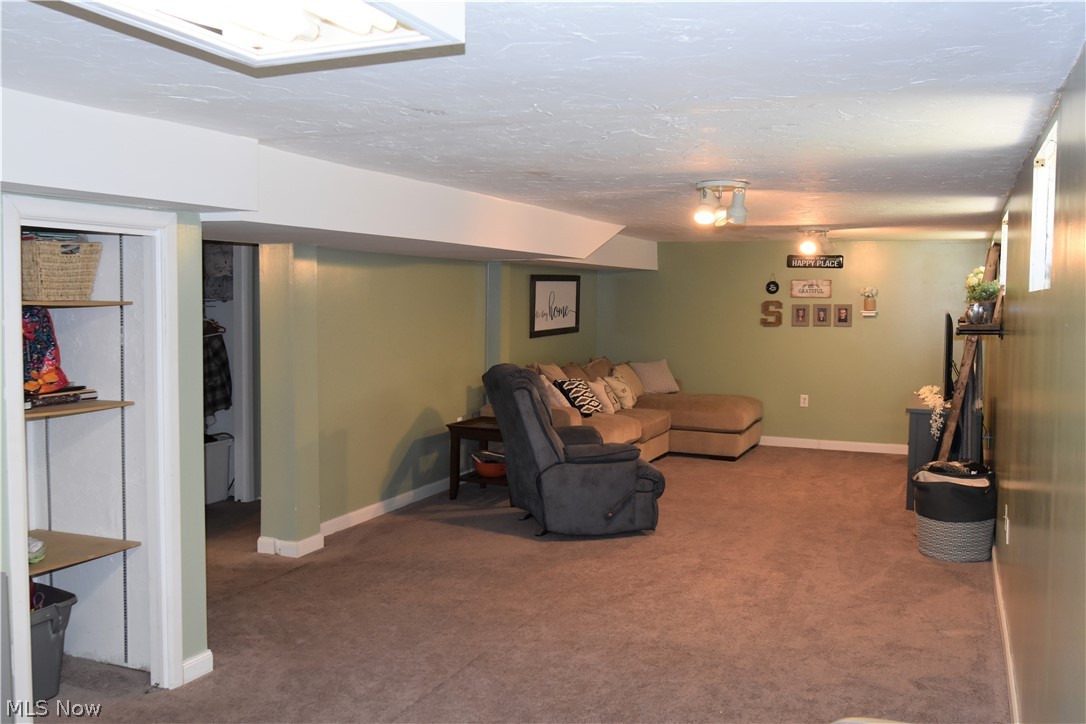 32019 Densmore Road Willowick, OH 44095 - Photo 23 of 30