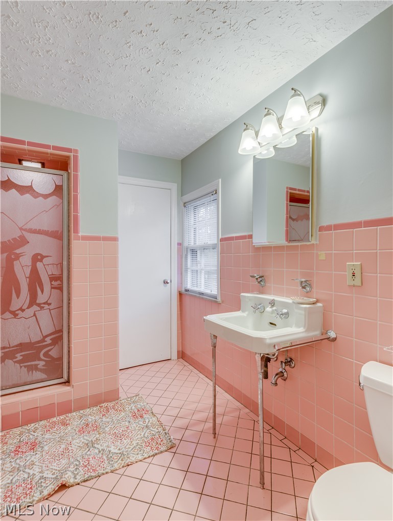 3241 Green Road Beachwood, OH 44122 - Photo 29 of 31 Master Bathroom