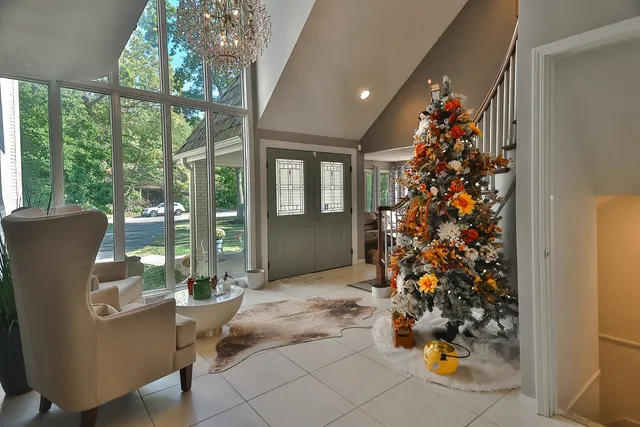 a living room filled with furniture