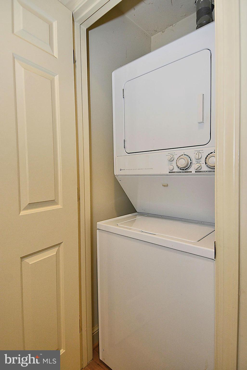 5307 Wakefield Road Bethesda, MD 20816 - Photo 13 of 30 Interior (General)