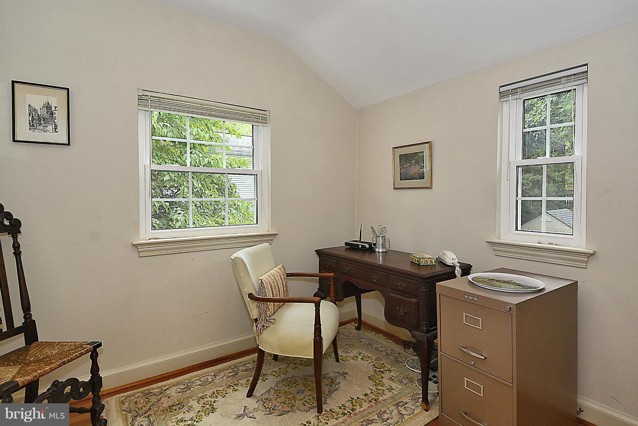 5307 Wakefield Road Bethesda, MD 20816 - Photo 20 of 30 Bedroom