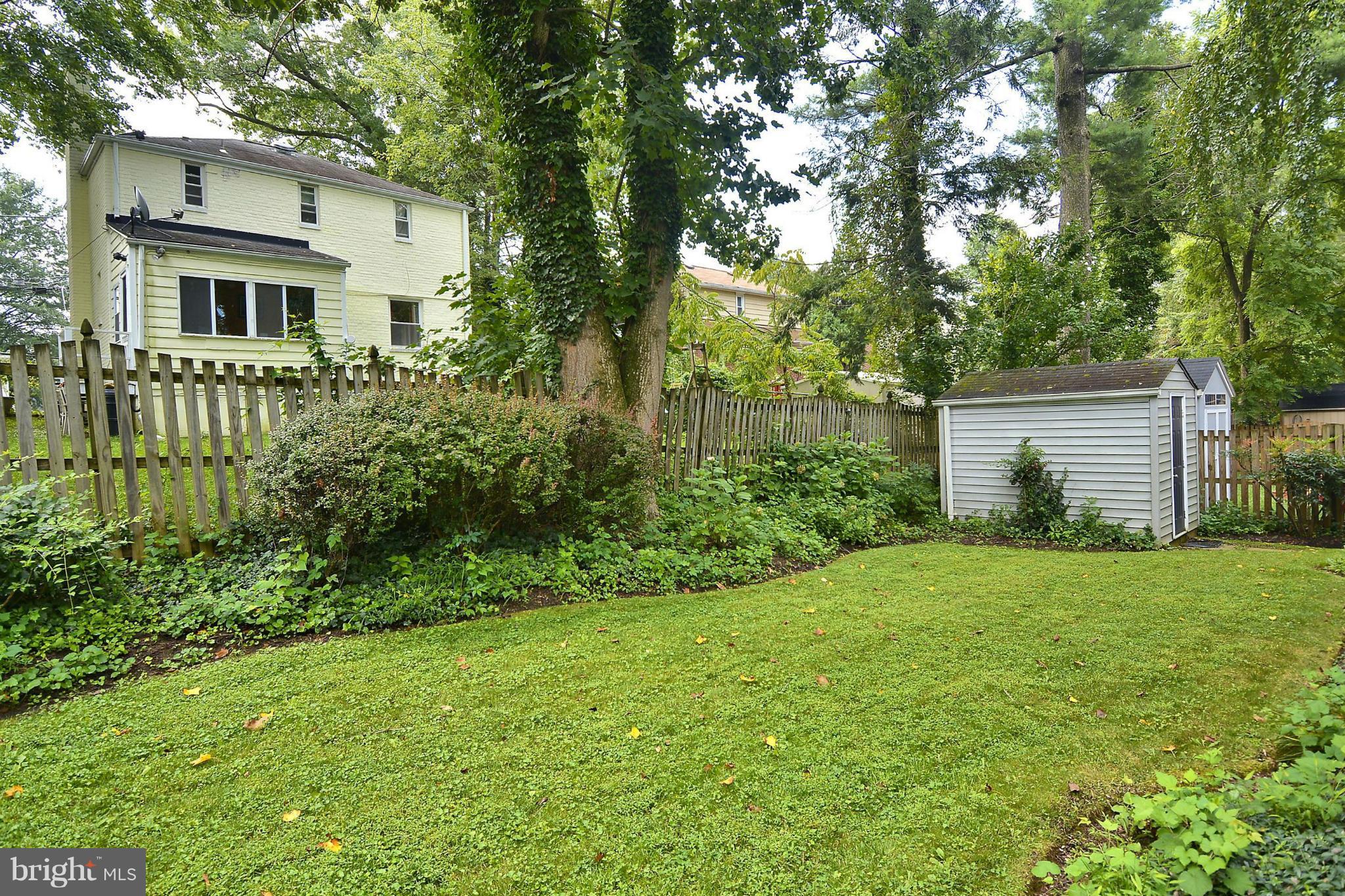5307 Wakefield Road Bethesda, MD 20816 - Photo 22 of 30 Exterior (Rear)