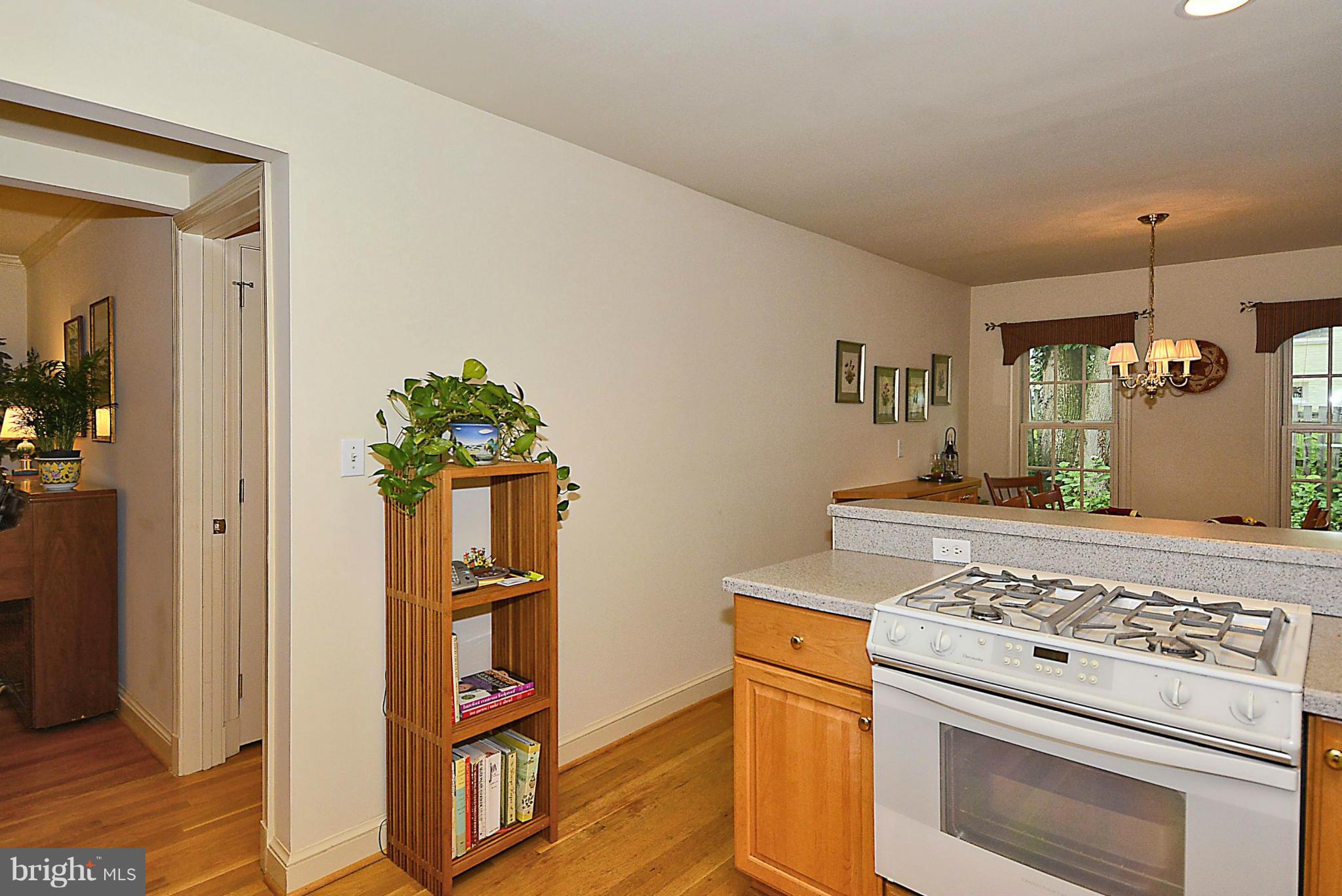 5307 Wakefield Road Bethesda, MD 20816 - Photo 4 of 30 Kitchen
