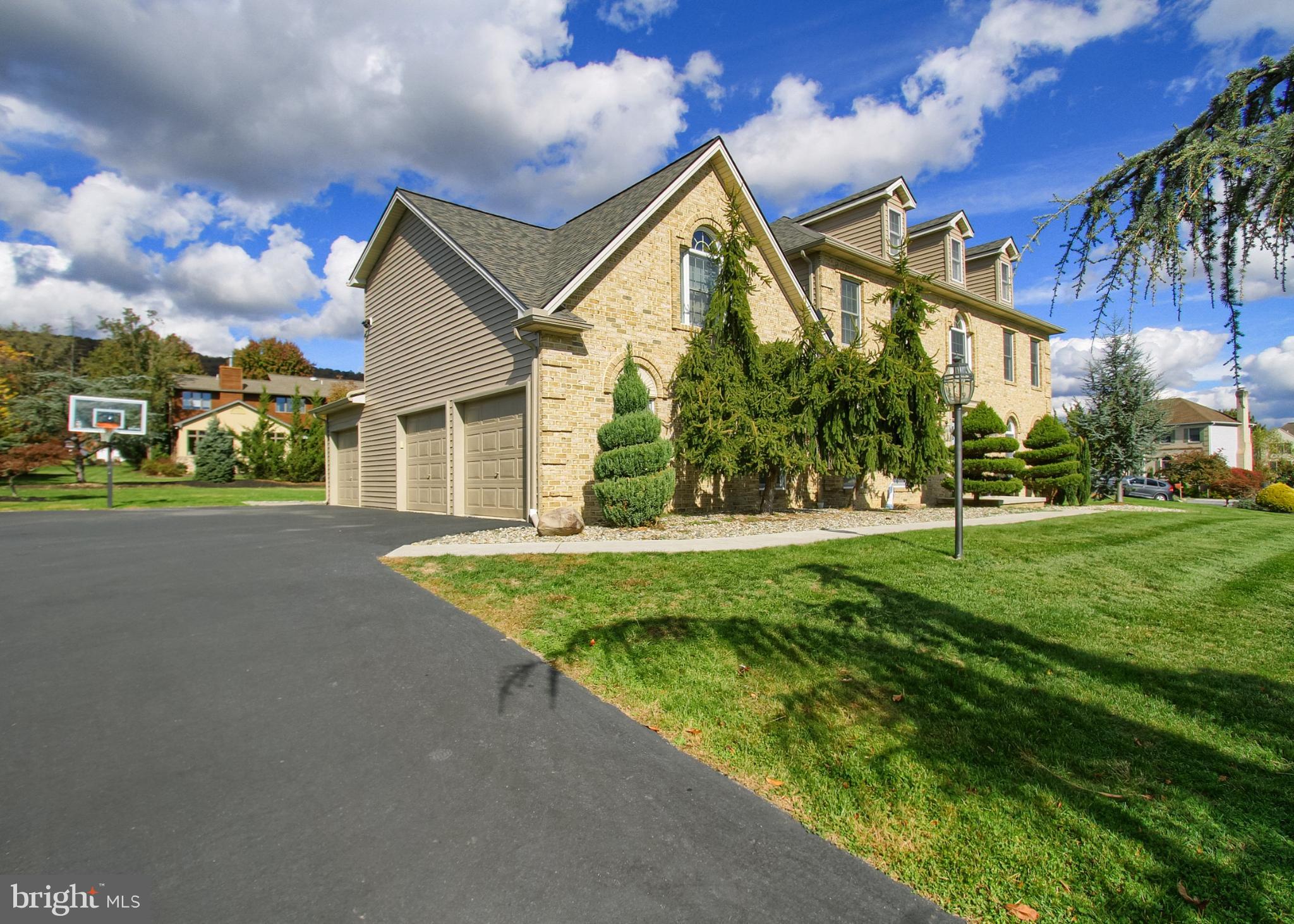 2302 Scarsborough Drive Harrisburg, PA 17112 - Photo 13 of 69 a view of a house with a backyard