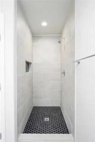 $2,100 | 103 3rd Street, Celeste, TX 75423