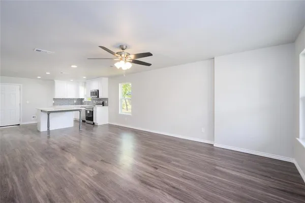 $1,795 | 103 3rd Street, Celeste, TX 75423