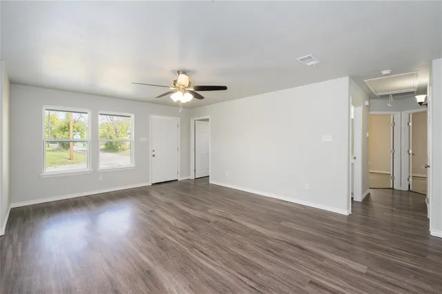 $2,100 | 103 3rd Street, Celeste, TX 75423