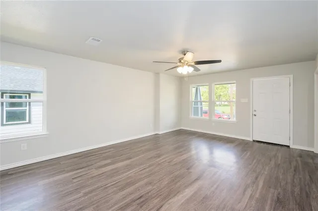 $2,100 | 103 3rd Street, Celeste, TX 75423