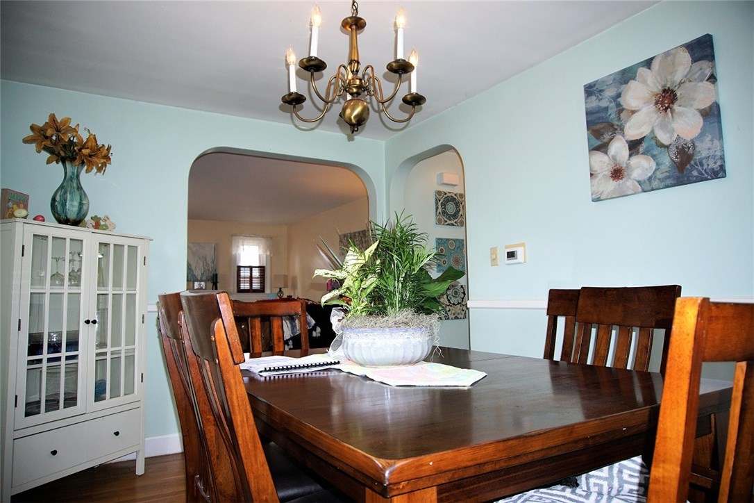 200 Edgehill Road Warwick, RI 02889 - Photo 12 of 37