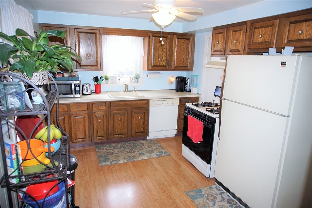 200 Edgehill Road Warwick, RI 02889 - Photo 16 of 37