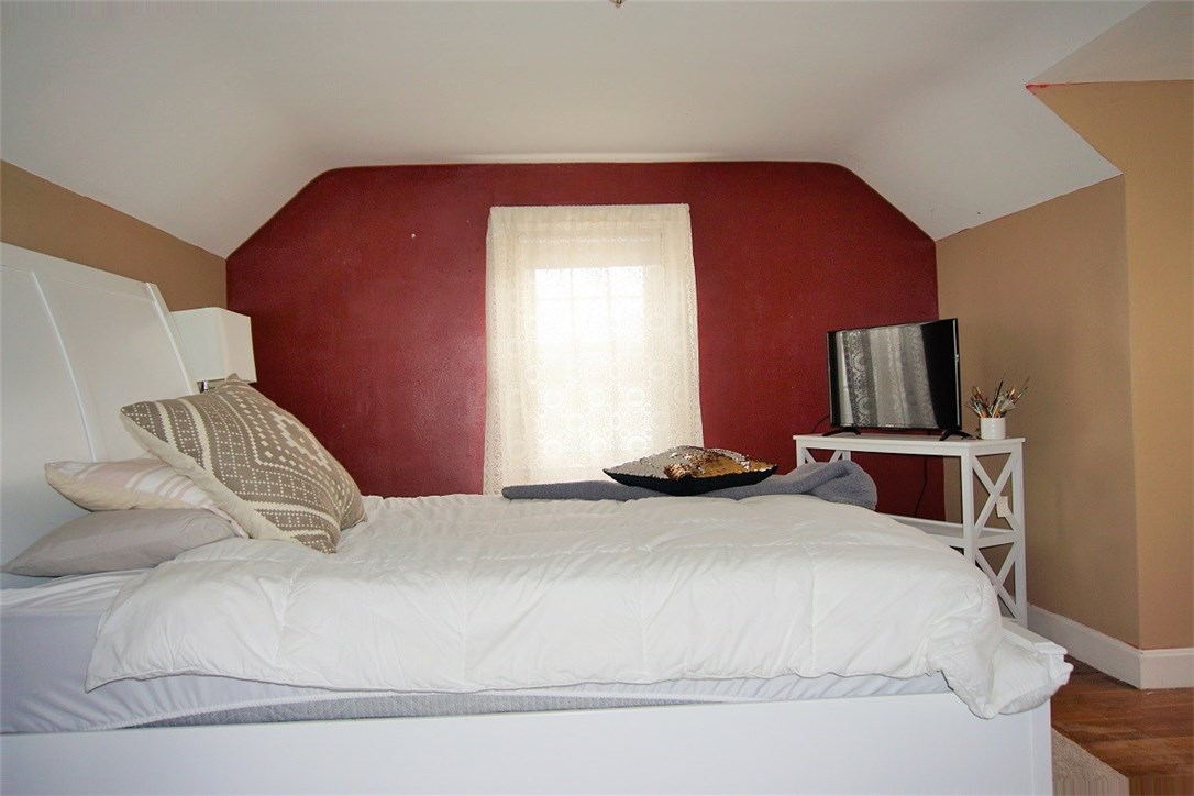 200 Edgehill Road Warwick, RI 02889 - Photo 20 of 37