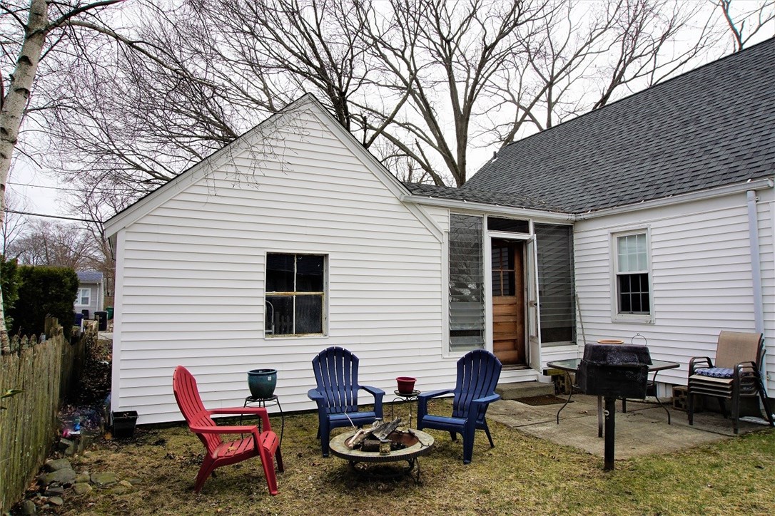200 Edgehill Road Warwick, RI 02889 - Photo 33 of 37