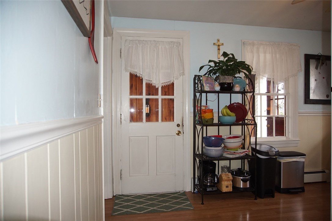 200 Edgehill Road Warwick, RI 02889 - Photo 10 of 37