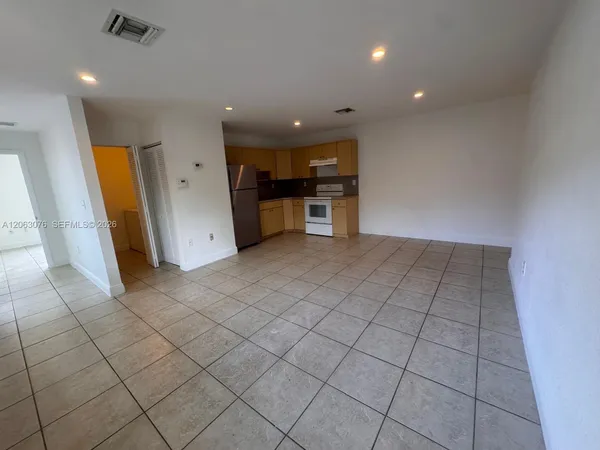 $2,750 | 3342 Northwest 9th Avenue, Unit 3344, Miami, FL 33127