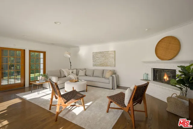 $3,150,000 | 1209 Appleton Way, Venice, CA 90291