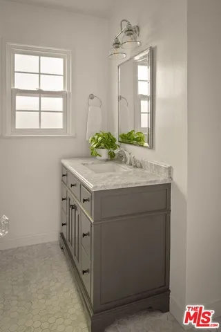 $3,150,000 | 1209 Appleton Way, Venice, CA 90291