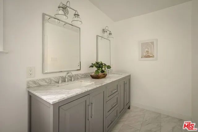 $3,150,000 | 1209 Appleton Way, Venice, CA 90291