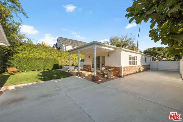 $3,150,000 | 1209 Appleton Way, Venice, CA 90291