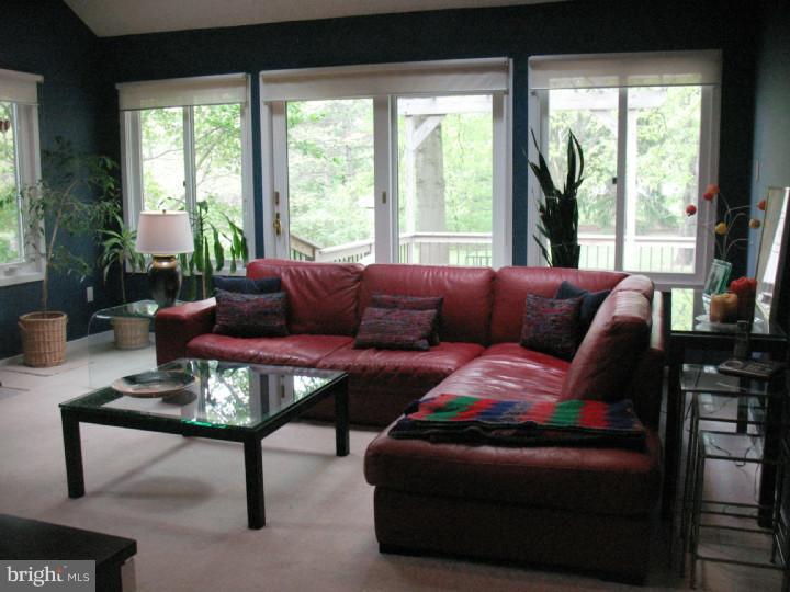 19 Indian Run Road Princeton Junction, NJ 08550 - Photo 14 of 25 Family Room
