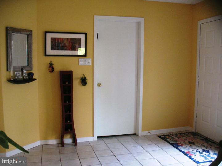 19 Indian Run Road Princeton Junction, NJ 08550 - Photo 7 of 25 Foyer
