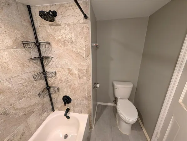 $1,045 | 6415 South Roberts Avenue, Unit 103, Tampa, FL 33616