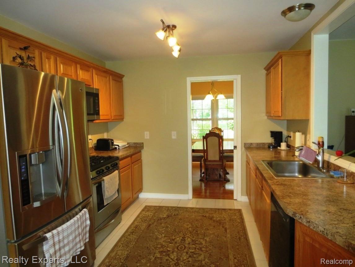 12661 Stanley Road Belleville, MI 48111 - Photo 9 of 33 IMG_2385.jpg