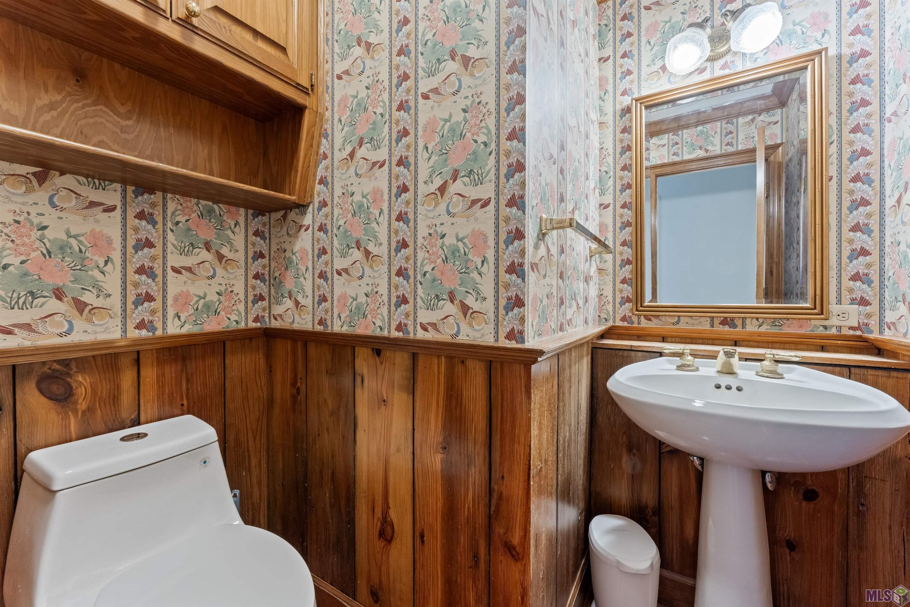5743 Belle Grove Avenue Baton Rouge, LA 70820 - Photo 6 of 39 Half Bath Downstairs