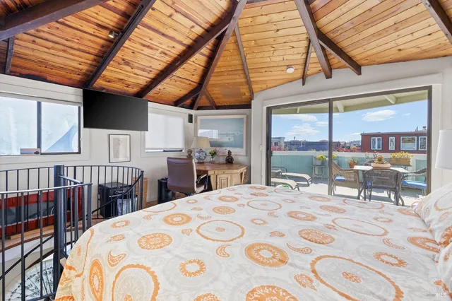 $1,795,000 | 15 Yellow Ferry Dock, Sausalito, CA 94965