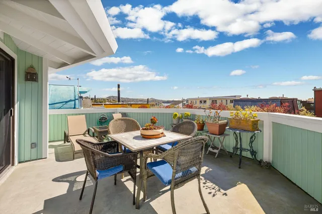 $1,795,000 | 15 Yellow Ferry Dock, Sausalito, CA 94965