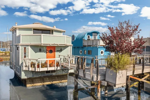$1,795,000 | 15 Yellow Ferry Dock, Sausalito, CA 94965
