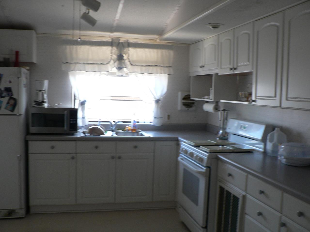 21 Osprey Road Key Largo, FL 33037 - Photo 4 of 8 Kitchen