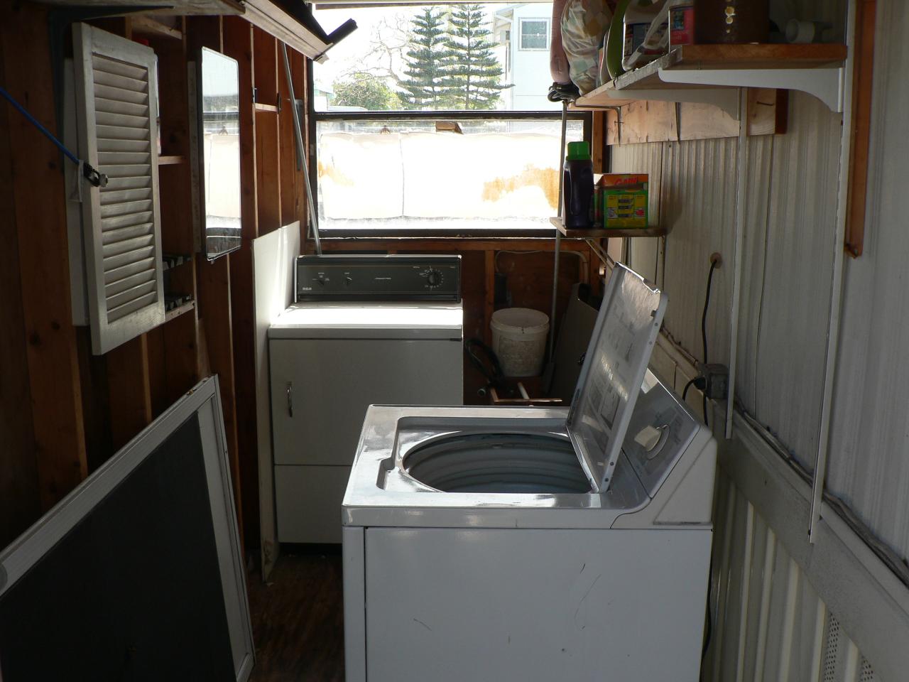 21 Osprey Road Key Largo, FL 33037 - Photo 5 of 8 Laundry Room