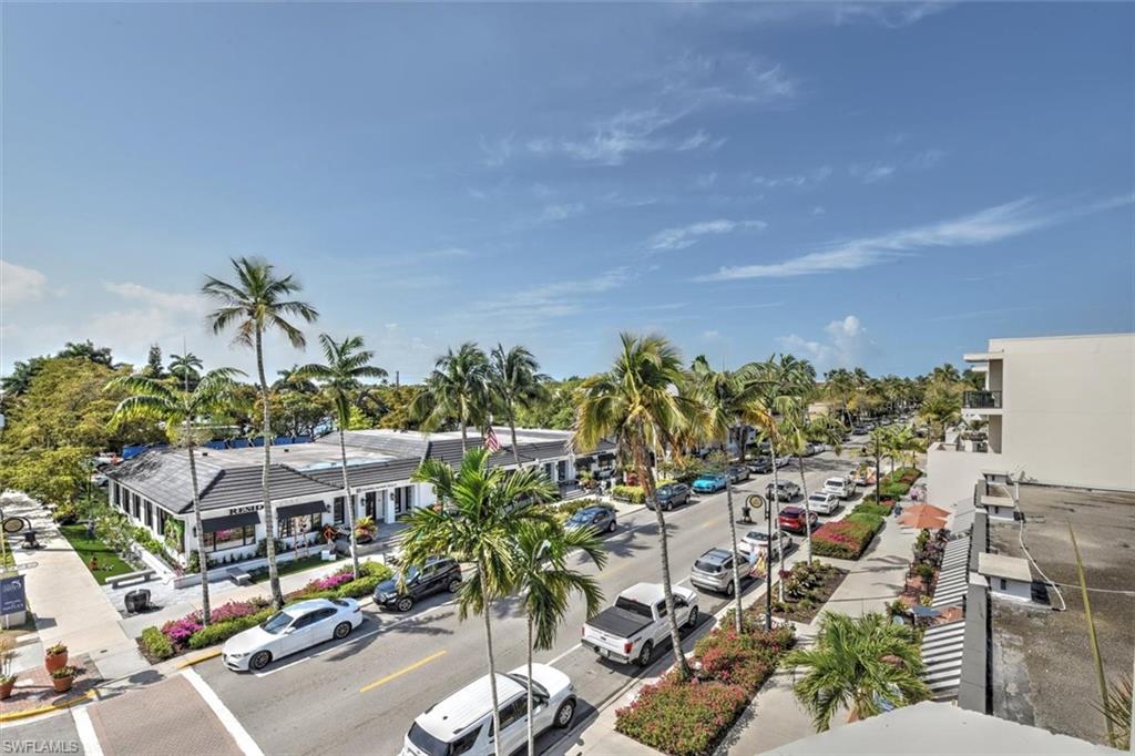 555 5th Avenue South, Unit PH1 Naples, FL 34102 - Photo 16 of 31 an aerial view of multiple house