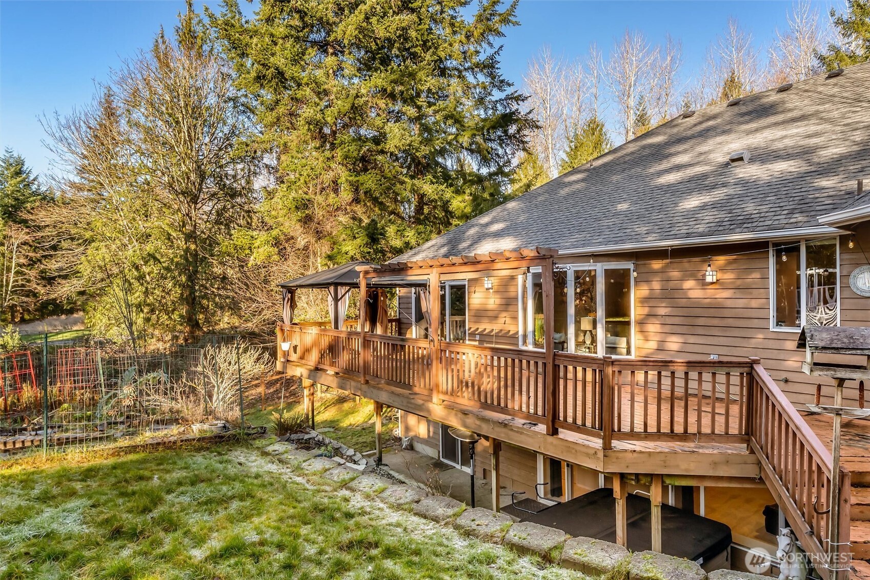 13718 58th Street Southeast Snohomish, WA 98290 - Photo 31 of 40 a balcony view with a seating space