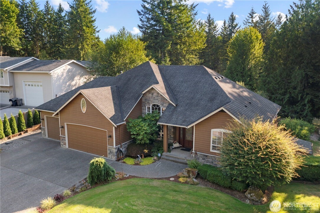 13718 58th Street Southeast Snohomish, WA 98290 - Photo 39 of 40 a aerial view of a house