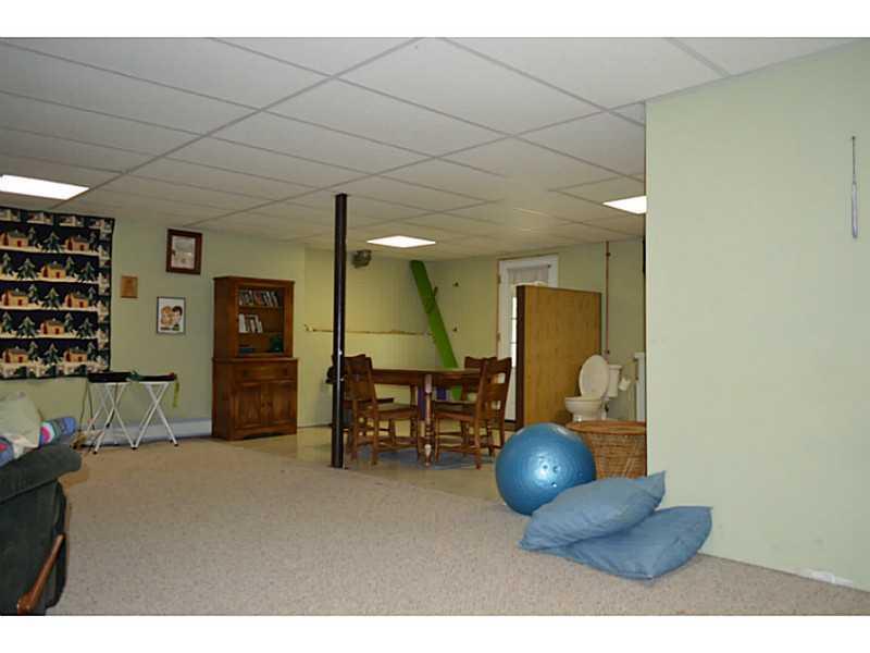 154 Coles Corner Road Winterport, ME 04496 - Photo 31 of 34 Family Room.