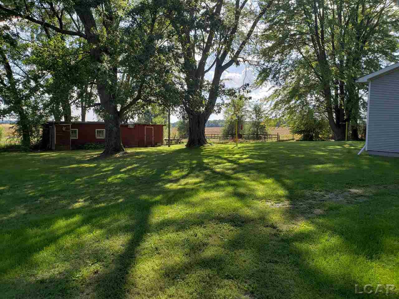 4271 Holloway Road Adrian, MI 49221 - Photo 3 of 20 31391968-2.JPG