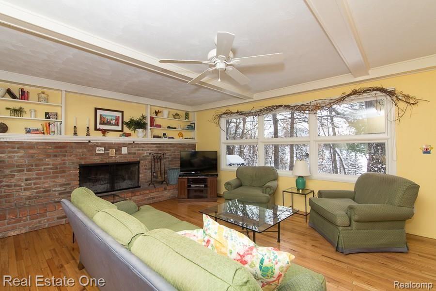 695 Apple Hill Lane Rochester, MI 48306 - Photo 22 of 28 _OL_6367-applehill_10.jpg